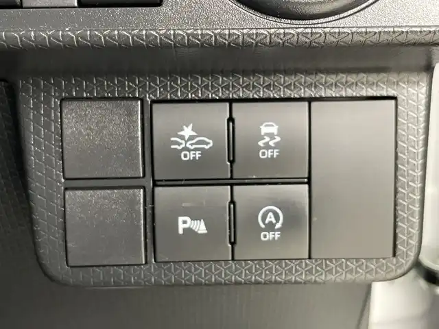 ダイハツ タント カスタム RS 愛知県 2024(令6)年 0.3万km シャイニングホワイトパール 7インチナビ/（CD/DVD/Bluetooth/フルセグTV）/バックカメラ/スマートアシストIII/・衝突軽減ブレーキ/・レーンキープアシスト/・オートマチックハイビーム/・誤発進抑制機能/・パーキングセンサー/ETC/シートヒーター/両側パワースライドドア/純正15インチアルミホイール/アイドリングストップ/スマートキー/スペアキー1本/プッシュスタート/LEDヘッドライト/フロントフォグランプ/オートライト/純正フロアマット/横滑り防止装置