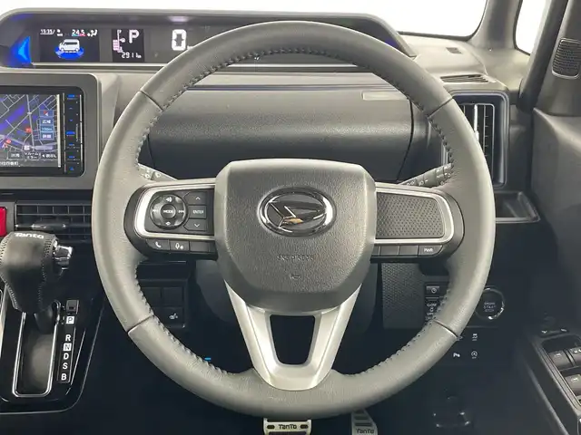ダイハツ タント カスタム RS 愛知県 2024(令6)年 0.3万km シャイニングホワイトパール 7インチナビ/（CD/DVD/Bluetooth/フルセグTV）/バックカメラ/スマートアシストIII/・衝突軽減ブレーキ/・レーンキープアシスト/・オートマチックハイビーム/・誤発進抑制機能/・パーキングセンサー/ETC/シートヒーター/両側パワースライドドア/純正15インチアルミホイール/アイドリングストップ/スマートキー/スペアキー1本/プッシュスタート/LEDヘッドライト/フロントフォグランプ/オートライト/純正フロアマット/横滑り防止装置