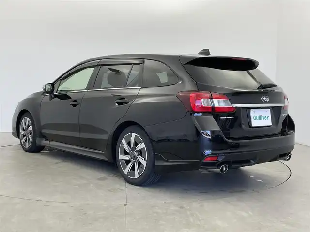 スバル レヴォーグ 1．6GT アイサイト 富山県 2015(平27)年 4.5万km クリスタルブラックシリカ 純正ナビ（AM/FM/DVD/フルセグ）/バックカメラ/ドライブレコーダー/ETC/衝突被害軽減システム/レーダークルーズコントロール/レーンキープアシスト/横滑り防止装置/アイドリングストップ/オートLEDライト/純正フロアマット/電子パーキング/革巻きステアリング/ステアリングスイッチ/パドルシフト/スマートキー/スペアキー