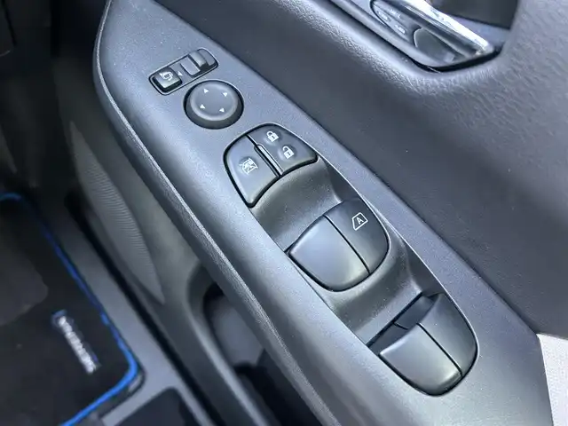 日産 セレナ e－パワー ハイウェイスター 福島県 2020(令2)年 1.1万km ブリリアントホワイトパール 2トーン ワンオーナー/純正ナビゲーション/バックカメラ/フルセグTV/両側スライドドア/クルーズコントロール/エマージェンシーブレーキ/車線逸脱警報（LDW）/車線逸脱防止支援（LDP）/後側方車両検知警報（BSW）/後側方衝突防止支援（BSI）/オートヘッドライト/フォグライト/ドアバイザー/フロアマット/クリアランスソナー/純正ナビ連動ドライブレコーダー/ETC