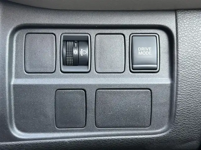 日産 セレナ e－パワー ハイウェイスター 福島県 2020(令2)年 1.1万km ブリリアントホワイトパール 2トーン ワンオーナー/純正ナビゲーション/バックカメラ/フルセグTV/両側スライドドア/クルーズコントロール/エマージェンシーブレーキ/車線逸脱警報（LDW）/車線逸脱防止支援（LDP）/後側方車両検知警報（BSW）/後側方衝突防止支援（BSI）/オートヘッドライト/フォグライト/ドアバイザー/フロアマット/クリアランスソナー/純正ナビ連動ドライブレコーダー/ETC