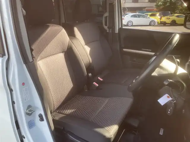 スズキ スペーシア カスタム Z 埼玉県 2017(平29)年 8.5万km クリスタルホワイトP (株)IDOMが運営する【じしゃロン鳩ヶ谷店】の自社ローン専用車両になりますこちらは現金またはオートローンご利用時の価格です。自社ローンご希望の方は別途その旨お申付け下さい/登録時84200km/オーディオレス/デュアルカメラブレーキサポート/・プリクラッシュセーフティシステム（ＰＣＳ）/・車線逸脱警報機能/左側パワースライドドア/右側イージークローズスライドドア/運転席シートヒーター/助手席シートアンダーボックス/ステアリングスイッチ/アイドリングストップ/オートライト/純正HIDヘッドライト/フロントフォグランプ/プッシュスタート/スマートキー/純正15インチAW/ダブルエアバッグ/横滑り防止機能/電動格納機能付きウインカーミラー/ベンチシート