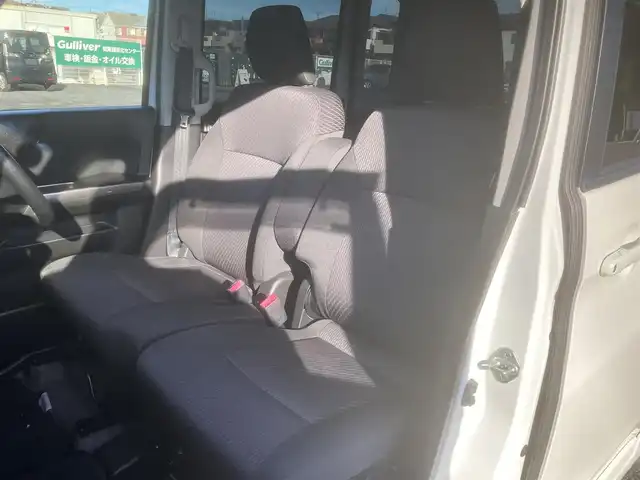 スズキ スペーシア カスタム Z 埼玉県 2017(平29)年 8.5万km クリスタルホワイトP (株)IDOMが運営する【じしゃロン鳩ヶ谷店】の自社ローン専用車両になりますこちらは現金またはオートローンご利用時の価格です。自社ローンご希望の方は別途その旨お申付け下さい/登録時84200km/オーディオレス/デュアルカメラブレーキサポート/・プリクラッシュセーフティシステム（ＰＣＳ）/・車線逸脱警報機能/左側パワースライドドア/右側イージークローズスライドドア/運転席シートヒーター/助手席シートアンダーボックス/ステアリングスイッチ/アイドリングストップ/オートライト/純正HIDヘッドライト/フロントフォグランプ/プッシュスタート/スマートキー/純正15インチAW/ダブルエアバッグ/横滑り防止機能/電動格納機能付きウインカーミラー/ベンチシート