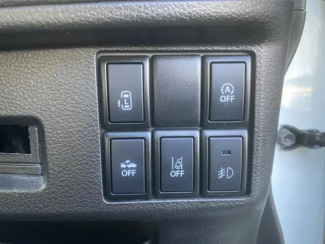 スズキ スペーシア カスタム Z 埼玉県 2017(平29)年 8.5万km クリスタルホワイトP (株)IDOMが運営する【じしゃロン鳩ヶ谷店】の自社ローン専用車両になりますこちらは現金またはオートローンご利用時の価格です。自社ローンご希望の方は別途その旨お申付け下さい/登録時84200km/オーディオレス/デュアルカメラブレーキサポート/・プリクラッシュセーフティシステム（ＰＣＳ）/・車線逸脱警報機能/左側パワースライドドア/右側イージークローズスライドドア/運転席シートヒーター/助手席シートアンダーボックス/ステアリングスイッチ/アイドリングストップ/オートライト/純正HIDヘッドライト/フロントフォグランプ/プッシュスタート/スマートキー/純正15インチAW/ダブルエアバッグ/横滑り防止機能/電動格納機能付きウインカーミラー/ベンチシート