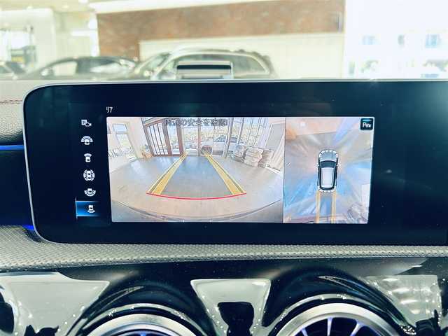 メルセデス・ベンツ ＣＬＡ２００ｄ Sブレーク AMGライン 大阪府 2020(令2)年 3万km コスモスブラック レーダーセーフティP/サンルーフ/ハーフ革/メモリ付きパワーシート/シートヒーター/ACC/ＨＵＤ/純正ナビ/ＴＶ/360度カメラ/純正18インチＡＷ/ＬＥＤヘッドライト/アンビエントライト/電動リアゲート/ワイヤレス充電/ブラインドスポット