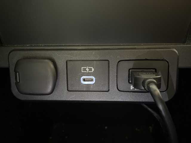 トヨタ ヴェルファイア Z プレミア 福岡県 2024(令6)年 1.5万km ブラック 法人ワンオーナー/純正１４型ナビ/後席モニター/左右独立ムーンルーフ/後席電動サンシェード/パノラミックビューモニター/デュアルパワースライドドア/ビルトインＥＴＣ/シグネチャーイルミグリル（モデリスタ）/イルミルーフスポイラー（モデリスタ）/デジタルインナーミラー/前後ドライブレコーダー/ＴｏｙｏｔａＳａｆｔｙＳｅｎｓｅ/ドライバーモニターカメラ/アドバンスドパーク/プレミアムナッパレザーシート/パワーバックドア/ユニバーサルステップ/スペアキー×１