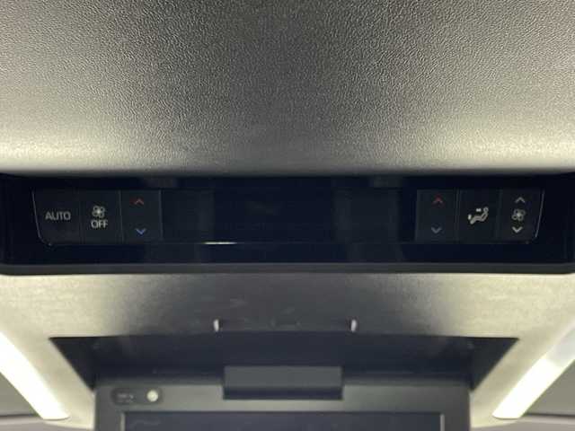 トヨタ ヴェルファイア Z プレミア 福岡県 2024(令6)年 1.5万km ブラック 法人ワンオーナー/純正１４型ナビ/後席モニター/左右独立ムーンルーフ/後席電動サンシェード/パノラミックビューモニター/デュアルパワースライドドア/ビルトインＥＴＣ/シグネチャーイルミグリル（モデリスタ）/イルミルーフスポイラー（モデリスタ）/デジタルインナーミラー/前後ドライブレコーダー/ＴｏｙｏｔａＳａｆｔｙＳｅｎｓｅ/ドライバーモニターカメラ/アドバンスドパーク/プレミアムナッパレザーシート/パワーバックドア/ユニバーサルステップ/スペアキー×１