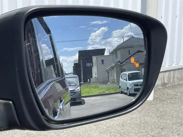 日産 セレナ ハイウェイスター V 福岡県 2020(令2)年 4万km マルーンレッド プロパイロット/フリップダウンモニター/純正１０インチナビ/フルセグTV/CD/DVD/BD/SD/AM/FM/全周囲カメラ/衝突軽減/両側パワースライドドア/ＢＳＷ/パーキングアシスト/ＬＥＤオートライト/ＥＴＣ