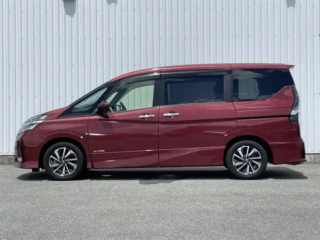 日産 セレナ ハイウェイスター V 福岡県 2020(令2)年 4万km マルーンレッド プロパイロット/フリップダウンモニター/純正１０インチナビ/フルセグTV/CD/DVD/BD/SD/AM/FM/全周囲カメラ/衝突軽減/両側パワースライドドア/ＢＳＷ/パーキングアシスト/ＬＥＤオートライト/ＥＴＣ