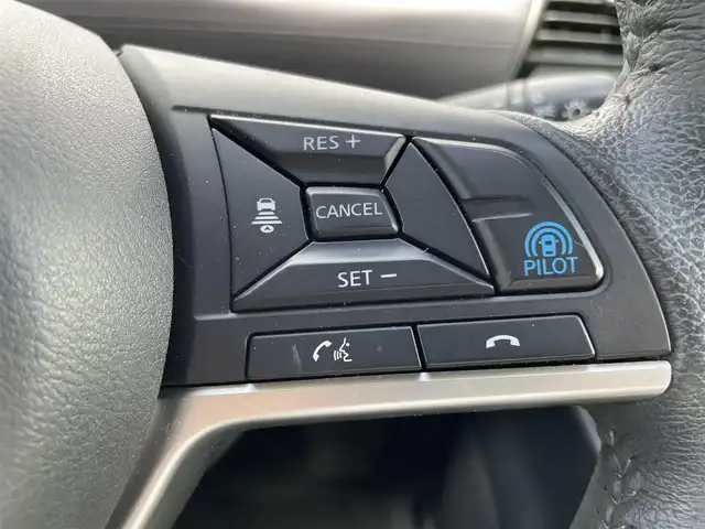 日産 セレナ ハイウェイスター V 福岡県 2020(令2)年 4万km マルーンレッド プロパイロット/フリップダウンモニター/純正１０インチナビ/フルセグTV/CD/DVD/BD/SD/AM/FM/全周囲カメラ/衝突軽減/両側パワースライドドア/ＢＳＷ/パーキングアシスト/ＬＥＤオートライト/ＥＴＣ