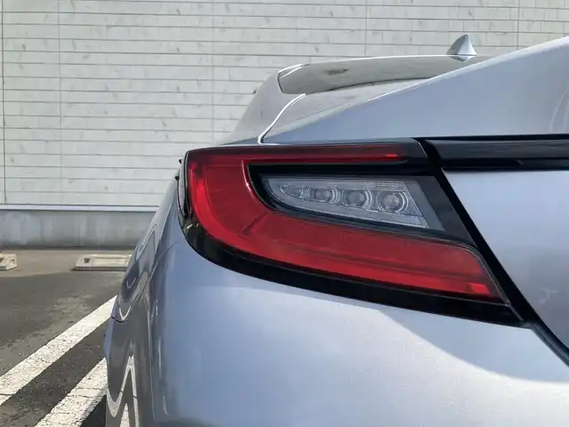 トヨタ ＧＲ８６ SZ 静岡県 2022(令4)年 4万km アイスシルバーメタリック EyeSight/純正9インチナビ(NSZT-Y68T)/　AM FM CD DVD Bluetooth SDREC/フルセグTV/ETC/LEDオートヘッドランプ/レーダークルーズコントロール/リアクリアランスソナー/純正17インチアルミホイール/スマートキー2本/パドルシフト/バックモニター/前方ドライブレコーダー