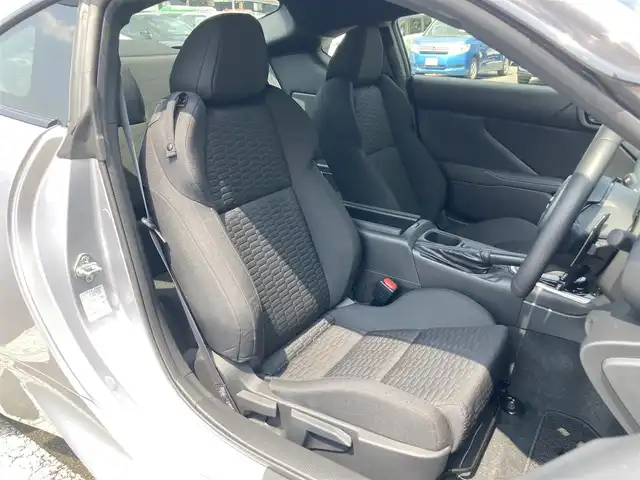 トヨタ ＧＲ８６ SZ 静岡県 2022(令4)年 4万km アイスシルバーメタリック EyeSight/純正9インチナビ(NSZT-Y68T)/　AM FM CD DVD Bluetooth SDREC/フルセグTV/ETC/LEDオートヘッドランプ/レーダークルーズコントロール/リアクリアランスソナー/純正17インチアルミホイール/スマートキー2本/パドルシフト/バックモニター/前方ドライブレコーダー