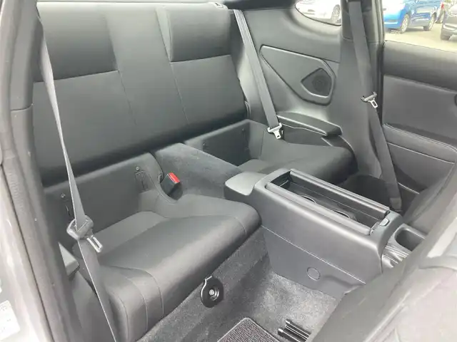 トヨタ ＧＲ８６ SZ 静岡県 2022(令4)年 4万km アイスシルバーメタリック EyeSight/純正9インチナビ(NSZT-Y68T)/　AM FM CD DVD Bluetooth SDREC/フルセグTV/ETC/LEDオートヘッドランプ/レーダークルーズコントロール/リアクリアランスソナー/純正17インチアルミホイール/スマートキー2本/パドルシフト/バックモニター/前方ドライブレコーダー