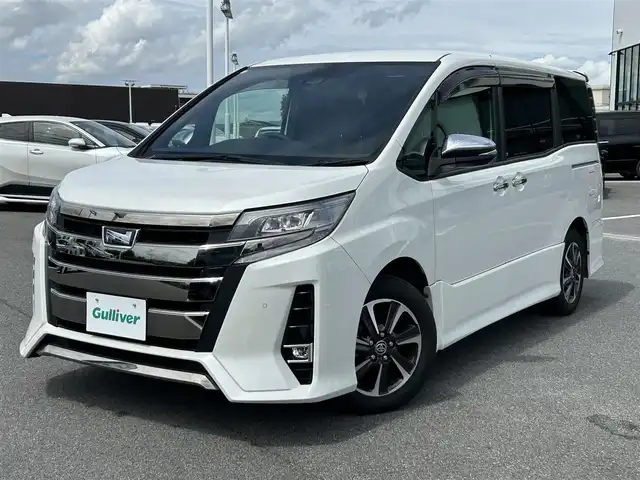 トヨタ ノア Si ダブルバイビーⅢ 奈良県 2020(令2)年 4.1万km ホワイトパールクリスタルシャイン 純正ナビ [NSZT-W68T]/バックカメラ /フルセグTV /ビルトインETC /両側パワースライドドア /ハーフレザーシート /トヨタセーフティセンス /純正16インチAW /コンビステアリング /ビルトインETC /スマートキー2本