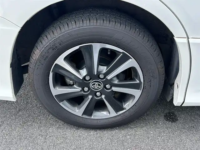 トヨタ ノア Si ダブルバイビーⅢ 奈良県 2020(令2)年 4.1万km ホワイトパールクリスタルシャイン 純正ナビ [NSZT-W68T]/バックカメラ /フルセグTV /ビルトインETC /両側パワースライドドア /ハーフレザーシート /トヨタセーフティセンス /純正16インチAW /コンビステアリング /ビルトインETC /スマートキー2本