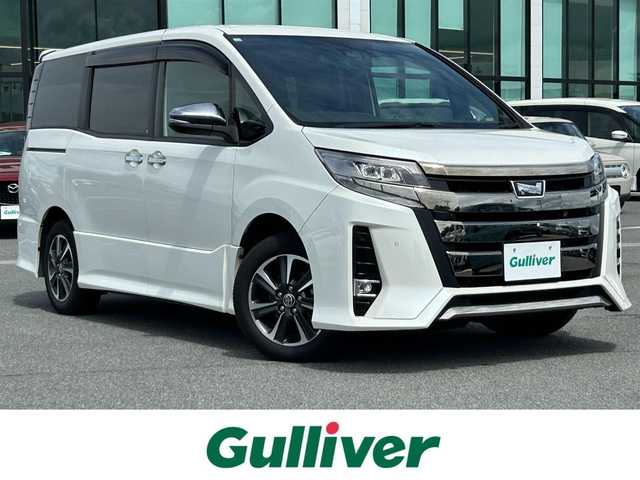 トヨタ ノア Si ダブルバイビーⅢ 奈良県 2020(令2)年 4.1万km ホワイトパールクリスタルシャイン 純正ナビ [NSZT-W68T]/バックカメラ /クルーズコントロール/前後コーナーセンサー/レーンキープアシスト/フルセグTV /両側パワースライドドア /ハーフレザーシート /トヨタセーフティセンス /純正16インチAW /コンビステアリング /ビルトインETC /スマートキー2本
