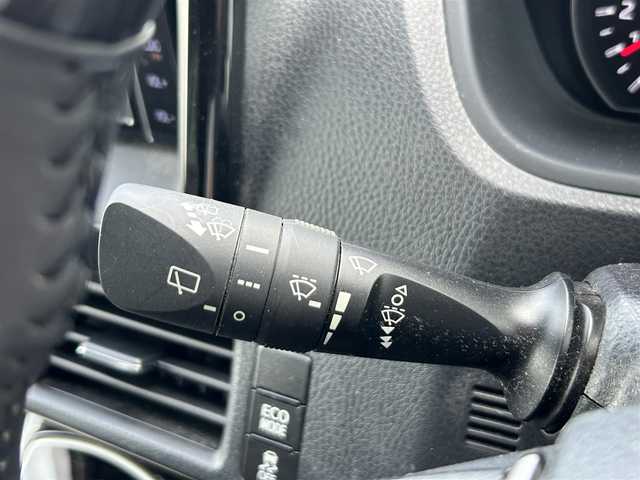 トヨタ ノア Si ダブルバイビーⅢ 奈良県 2020(令2)年 4.1万km ホワイトパールクリスタルシャイン 純正ナビ [NSZT-W68T]/バックカメラ /クルーズコントロール/前後コーナーセンサー/レーンキープアシスト/フルセグTV /両側パワースライドドア /ハーフレザーシート /トヨタセーフティセンス /純正16インチAW /コンビステアリング /ビルトインETC /スマートキー2本