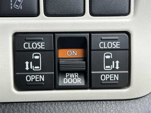 トヨタ ノア Si ダブルバイビーⅢ 奈良県 2020(令2)年 4.1万km ホワイトパールクリスタルシャイン 純正ナビ [NSZT-W68T]/バックカメラ /クルーズコントロール/前後コーナーセンサー/レーンキープアシスト/フルセグTV /両側パワースライドドア /ハーフレザーシート /トヨタセーフティセンス /純正16インチAW /コンビステアリング /ビルトインETC /スマートキー2本