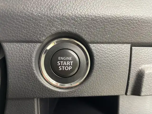 スズキ ハスラー G 三重県 2018(平30)年 4.6万km シフォンアイボリーM /禁煙車//7インチディスプレイオーディオ/　Bluetooth/Apple CarPlay/Android Auto//シートヒーター//プッシュスタート//スマートキー//アイドリングストップ//衝突軽減ブレーキシステム//純正アルミホイール//ライトレベライザー//コーナーセンサー