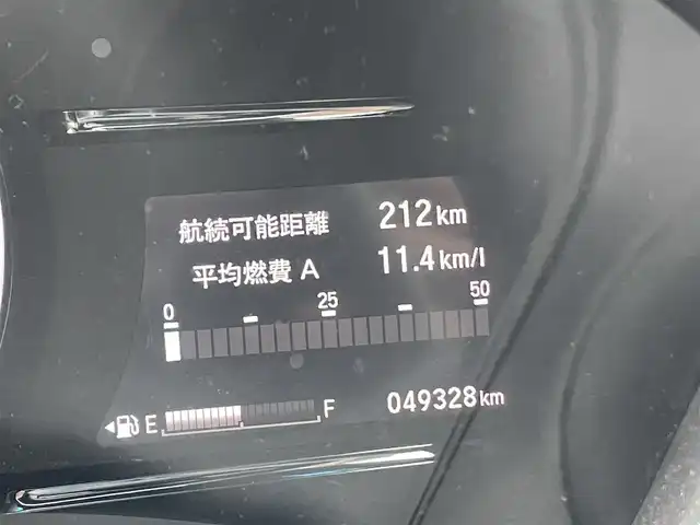 ホンダ ヴェゼル RS ホンダセンシング 広島県 2020(令2)年 5万km プラチナホワイトパール 純正メモリナビ（型式:VXM-207VFEi）/(CD/DVD/フルセグ/BT/HDMI)/バックカメラ/Honda SENSING/●衝突軽減ブレーキ〈CMBS〉/●誤発進抑制機能/●歩行者事故低減ステアリング/●路外逸脱抑制機能/●ACC〈アダプティブ・クルーズ・コントロール〉/●LKAS〈車線維持支援システム〉/●先行車発進お知らせ機能/●標識認識機能/D/N席シートヒーター/RS専用フロントグリル/RS仕様ボディーロアーガーニッシュ/ハーフレザーシート /純正AW18インチ/コンフォートビューパッケージ/LEDヘッドライト/LEDフォグライト/コンビシート(ウルトラスエード)/運転席＆助手席シートヒーター/保証書/取説