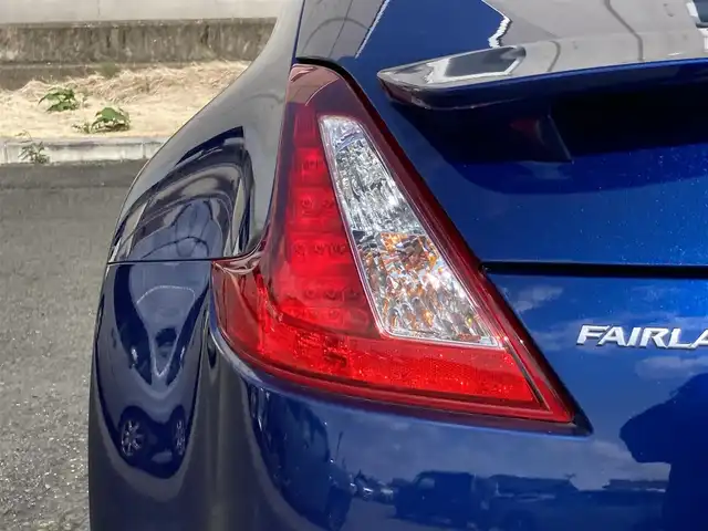 日産 フェアレディ Ｚ バージョンS 静岡県 2021(令3)年 1.7万km オーロラフレアブルーパール 純正HDDナビ/　AM FM CD DVD Bluetooth/ビルトインETC/HIDオートヘッドランプ/純正19インチアルミホイール/革巻きステアリング/ステアリングスイッチ/フロントフォグランプ/スマートキー＆プッシュスタート/純正フロアマット/6速MT/フルセグTV/バックモニター