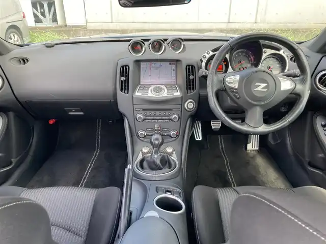日産 フェアレディ Ｚ バージョンS 静岡県 2021(令3)年 1.7万km オーロラフレアブルーパール 純正HDDナビ/　AM FM CD DVD Bluetooth/ビルトインETC/HIDオートヘッドランプ/純正19インチアルミホイール/革巻きステアリング/ステアリングスイッチ/フロントフォグランプ/スマートキー＆プッシュスタート/純正フロアマット/6速MT/フルセグTV/バックモニター