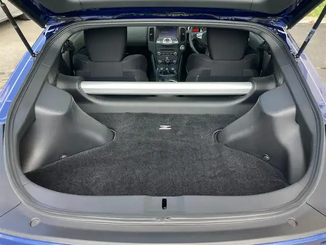 日産 フェアレディ Ｚ バージョンS 静岡県 2021(令3)年 1.7万km オーロラフレアブルーパール 純正HDDナビ/　AM FM CD DVD Bluetooth/ビルトインETC/HIDオートヘッドランプ/純正19インチアルミホイール/革巻きステアリング/ステアリングスイッチ/フロントフォグランプ/スマートキー＆プッシュスタート/純正フロアマット/6速MT/フルセグTV/バックモニター