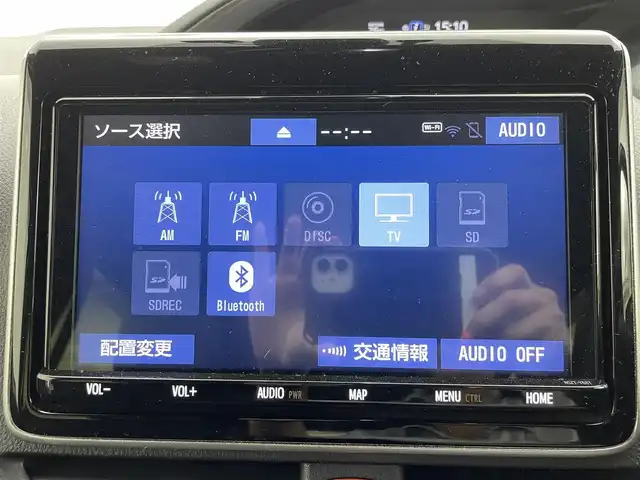 トヨタ エスクァイア ハイブリッド Gi プレミアムパッケージ ブラックテーラード 茨城県 2019(令1)年 5.4万km ホワイトパールクリスタルシャイン 純正9型ナビ/バックカメラ/フルセグ/TRDエアロ/TRDフロントグリル/AC100V/衝突被害軽減ブレーキ/車線逸脱抑制装置/クルーズコントロール/オートマチックハイビーム/クリアランスソナー/両側電動スライドドア/ETC2.0/シートヒーター/社外15インチAW/LEDヘッドライト/スマートキー