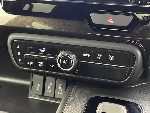 ホンダ Ｎ ＢＯＸ カスタム G EX 新潟県 2017(平29)年 6.5万km プレミアムベルベットパープル・パール ナビ装着スペシャルパッケージ/片側パワースライドドア/専用Gathers8型ナビ(CD/DVD/BT/SD/AM/FM/AppleCarPlay/AndroidAuto)/バックカメラ/革巻きステアリング/ステアリングスイッチ/ビルドインETC/前方ドライブレコーダー(CRV-220D)/前席シートヒーター/純正フロアマット/純正AW/ロールサンシェード/プッシュスタート/スマートキー