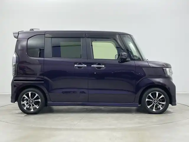 ホンダ Ｎ ＢＯＸ カスタム G EX 新潟県 2017(平29)年 6.5万km プレミアムベルベットパープル・パール ナビ装着スペシャルパッケージ/片側パワースライドドア/専用Gathers8型ナビ(CD/DVD/BT/SD/AM/FM/AppleCarPlay/AndroidAuto)/バックカメラ/革巻きステアリング/ステアリングスイッチ/ビルドインETC/前方ドライブレコーダー(CRV-220D)/前席シートヒーター/純正フロアマット/純正AW/ロールサンシェード/プッシュスタート/スマートキー