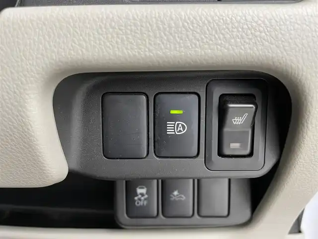 三菱 ｅＫワゴン G　セーフティPKG 大分県 2015(平27)年 3.1万km シルキーホワイト 社外SDナビ/（フルセグ/CD/DVD/AM/FM)/アラウンドビューモニター/衝突軽減ブレーキ/オートハイビーム/オートライト/HIDヘッドライト/オートエアコン/運転席シートヒーター/純正アルミホイール/電動格納ミラー/プッシュスタート・スマートキー/保証書・取扱説明書