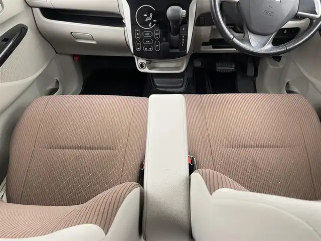 三菱 ｅＫワゴン G　セーフティPKG 大分県 2015(平27)年 3.1万km シルキーホワイト 社外SDナビ/（フルセグ/CD/DVD/AM/FM)/アラウンドビューモニター/衝突軽減ブレーキ/オートハイビーム/オートライト/HIDヘッドライト/オートエアコン/運転席シートヒーター/純正アルミホイール/電動格納ミラー/プッシュスタート・スマートキー/保証書・取扱説明書