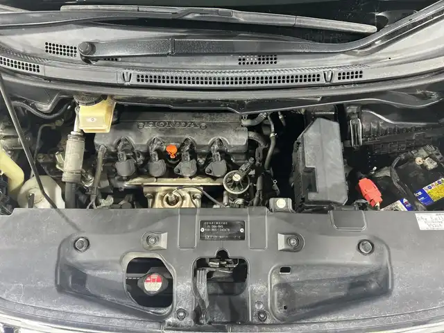 ホンダ ステップワゴン スパーダ Z 神奈川県 2013(平25)年 9万km プレミアムスパークルブラックパール 純正9インチナビ/バックカメラ/ビルトインETC/ステアリングリモコン/パドルシフト/オートエアコン/両側パワースライドドア/純正HIDヘッドライト/フォグランプ/純正16インチアルミホイール/横滑り防止機能/ヒルスタートアシスト/電動格納ウィンカーミラー/ドアバイザー