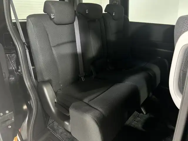 ホンダ ステップワゴン スパーダ Z 神奈川県 2013(平25)年 9万km プレミアムスパークルブラックパール 純正9インチナビ/バックカメラ/ビルトインETC/ステアリングリモコン/パドルシフト/オートエアコン/両側パワースライドドア/純正HIDヘッドライト/フォグランプ/純正16インチアルミホイール/横滑り防止機能/ヒルスタートアシスト/電動格納ウィンカーミラー/ドアバイザー