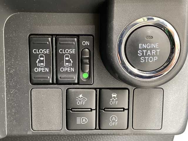 トヨタ ルーミー カスタムG－T 栃木県 2019(令1)年 5.1万km パールホワイトⅢ ワンオーナー/ターボ/SDナビ/（CD/DVD/Bluetooth/フルセグTV）/バックモニター/スマートアシスト/前後コーナーセンサー/ビルトインETC/両側パワースライドドア/前席シートヒーター/オートライト/LEDヘッドライト/横滑り防止装置/フォグランプ/スマートキー/プッシュスタート/アイドリングストップ/ステアリングスイッチ/革巻きステアリング/電動格納ミラー/純正アルミホイール/純正フロアマット