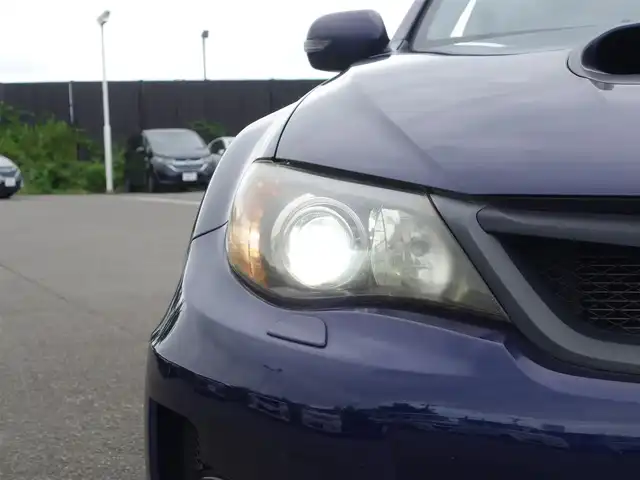 スバル インプレッサ ＷＲＸ STi 山形県 2011(平23)年 5.3万km プラズマブルーシリカ 4WD/6MT/HDDナビ/　　【CD DVD BT フルセグ USB AM/FM】/HIDヘッドライト/ハーフレザーシート/パワーシート/18インチアルミホイール/ターボ/電動格納ウィンカーミラー/フォグランプ/純正フロアマット/ドアバイザ―/スマートキー×2/ETC