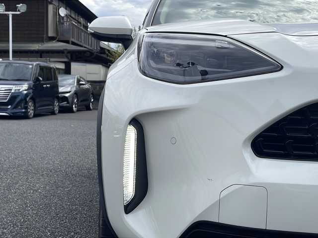 トヨタ ヤリスクロス ハイブリッド Z 東京都 2021(令3)年 5.2万km ホワイトパールクリスタルシャイン ワンオーナー/メモリナビ/フルセグテレビ/全方位カメラ/ETC/ハーフレザーシート