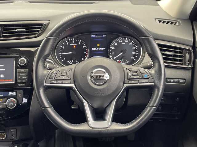 日産 エクストレイル 20Xi 栃木県 2020(令2)年 4.2万km ダイヤモンドブラック メモリーナビ/（CD/Bluetooth/USB/フルセグTV）/バックカメラ/全方位カメラ/衝突軽減ブレーキ/前後コーナーセンサー/前方ドラレコ/パワーバックドア/パワーシート/全席シートヒーター/合皮シート/禁煙車/デジタルインナーミラー/オートライト/LEDヘッドライト/横滑り防止装置/フォグランプ/スマートキー/プッシュスタート/アイドリングストップ/ステアリングスイッチ/革巻きステアリング/電動格納ミラー/純正アルミホイール/社外フロアマット
