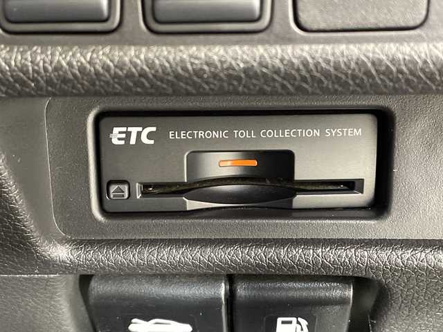 日産 エクストレイル 20Xi 栃木県 2020(令2)年 4.2万km ダイヤモンドブラック メモリーナビ/（CD/Bluetooth/USB/フルセグTV）/バックカメラ/全方位カメラ/衝突軽減ブレーキ/前後コーナーセンサー/前方ドラレコ/パワーバックドア/パワーシート/全席シートヒーター/合皮シート/禁煙車/デジタルインナーミラー/オートライト/LEDヘッドライト/横滑り防止装置/フォグランプ/スマートキー/プッシュスタート/アイドリングストップ/ステアリングスイッチ/革巻きステアリング/電動格納ミラー/純正アルミホイール/社外フロアマット