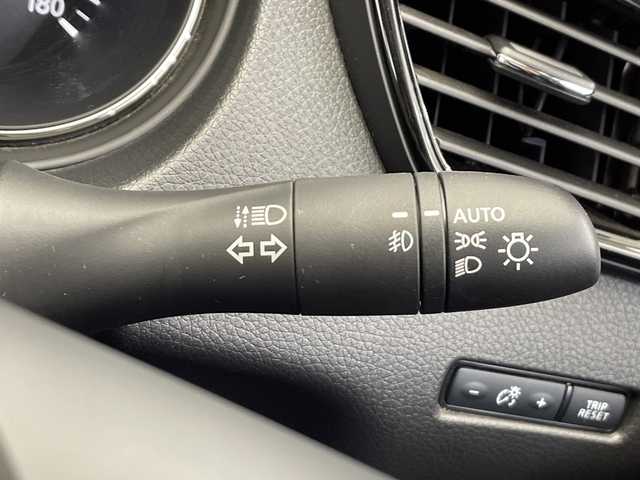 日産 エクストレイル 20Xi 栃木県 2020(令2)年 4.2万km ダイヤモンドブラック メモリーナビ/（CD/Bluetooth/USB/フルセグTV）/バックカメラ/全方位カメラ/衝突軽減ブレーキ/前後コーナーセンサー/前方ドラレコ/パワーバックドア/パワーシート/全席シートヒーター/合皮シート/禁煙車/デジタルインナーミラー/オートライト/LEDヘッドライト/横滑り防止装置/フォグランプ/スマートキー/プッシュスタート/アイドリングストップ/ステアリングスイッチ/革巻きステアリング/電動格納ミラー/純正アルミホイール/社外フロアマット