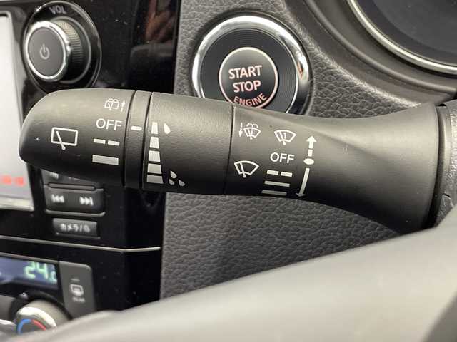 日産 エクストレイル 20Xi 栃木県 2020(令2)年 4.2万km ダイヤモンドブラック メモリーナビ/（CD/Bluetooth/USB/フルセグTV）/バックカメラ/全方位カメラ/衝突軽減ブレーキ/前後コーナーセンサー/前方ドラレコ/パワーバックドア/パワーシート/全席シートヒーター/合皮シート/禁煙車/デジタルインナーミラー/オートライト/LEDヘッドライト/横滑り防止装置/フォグランプ/スマートキー/プッシュスタート/アイドリングストップ/ステアリングスイッチ/革巻きステアリング/電動格納ミラー/純正アルミホイール/社外フロアマット