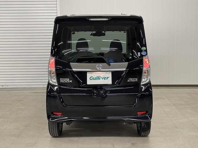 日産 デイズ ルークス ハイウェイスター Xターボ 熊本県 2019(平31)年 6万km ブラック 純正メモリーナビ（ＤＶＤ/ＣＤ/ＢＴ/フルセグ）/全周囲カメラ/ＥＴＣ/前方ドライブレコーダー/アイドリングストップ/衝突被害軽減システム/レーンキープアシスト/ステアリングリモコン/コーナーセンサー/左側パワースライドドア/純正１４inアルミホイール/オートライト/ＬＥＤライト/ウィンカーミラー/電動格納ミラー/スマートキー/プッシュスタート/横滑り防止装置/ドアバイザー/フロアマット/スマートスペアキー有