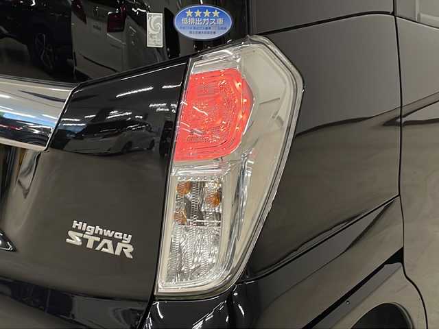 日産 デイズ ルークス ハイウェイスター Xターボ 熊本県 2019(平31)年 6万km ブラック 純正メモリーナビ（ＤＶＤ/ＣＤ/ＢＴ/フルセグ）/全周囲カメラ/ＥＴＣ/前方ドライブレコーダー/アイドリングストップ/衝突被害軽減システム/レーンキープアシスト/ステアリングリモコン/コーナーセンサー/左側パワースライドドア/純正１４inアルミホイール/オートライト/ＬＥＤライト/ウィンカーミラー/電動格納ミラー/スマートキー/プッシュスタート/横滑り防止装置/ドアバイザー/フロアマット/スマートスペアキー有