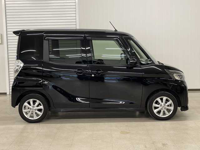 日産 デイズ ルークス ハイウェイスター Xターボ 熊本県 2019(平31)年 6万km ブラック 純正メモリーナビ（ＤＶＤ/ＣＤ/ＢＴ/フルセグ）/全周囲カメラ/ＥＴＣ/前方ドライブレコーダー/アイドリングストップ/衝突被害軽減システム/レーンキープアシスト/ステアリングリモコン/コーナーセンサー/左側パワースライドドア/純正１４inアルミホイール/オートライト/ＬＥＤライト/ウィンカーミラー/電動格納ミラー/スマートキー/プッシュスタート/横滑り防止装置/ドアバイザー/フロアマット/スマートスペアキー有