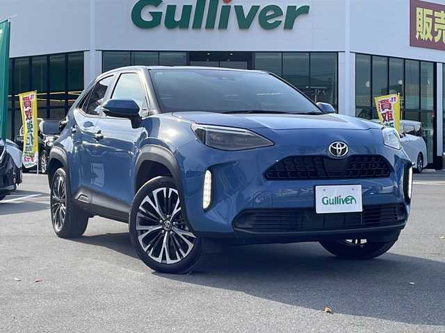 トヨタ ヤリスクロス Z 長野県 2023(令5)年 1万km グレイッシュブルー 禁煙車/8インチディスプレイオーディオ/（Bluetooth/Miracast）/セーフティセンス/・プリクラッシュセーフティ/・レーントレーシングアシスト/・レーダークルーズコントロール/・オートマチックハイビーム/・ロードサインアシスト/・先行車発進告知機能/・セカンダリーコリジョンブレーキ/・インテリジェントクリアランスソナー/バックカメラ/ビルトインETC/ドライブレコーダー機能付デジタルインナーミラー/ハーフレザーシート/運転席パワーシート/前席シートヒーター/革巻きステアリング/ステアリングスイッチ/ステアリングヒーター/電動パーキングブレーキ/ブレーキホールド/LEDヘッドライト/オートライト/スマートキー/Pスタート/電動格納ミラー/純正18インチAW/フロアマット