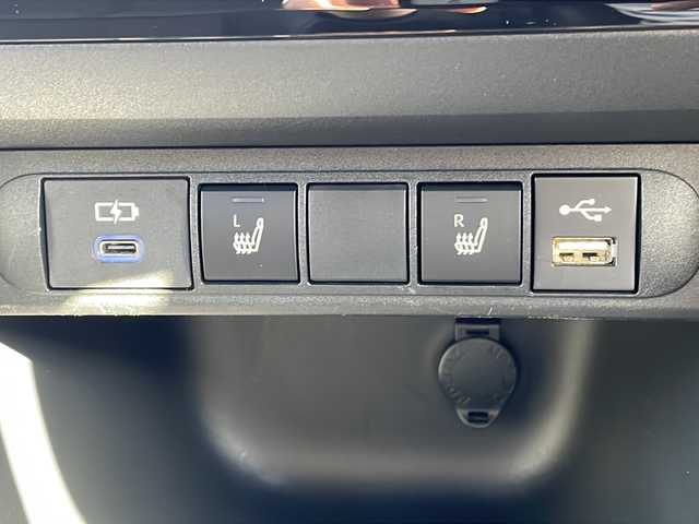 トヨタ ヤリスクロス Z 長野県 2023(令5)年 1万km グレイッシュブルー 禁煙車/8インチディスプレイオーディオ/（Bluetooth/Miracast）/セーフティセンス/・プリクラッシュセーフティ/・レーントレーシングアシスト/・レーダークルーズコントロール/・オートマチックハイビーム/・ロードサインアシスト/・先行車発進告知機能/・セカンダリーコリジョンブレーキ/・インテリジェントクリアランスソナー/バックカメラ/ビルトインETC/ドライブレコーダー機能付デジタルインナーミラー/ハーフレザーシート/運転席パワーシート/前席シートヒーター/革巻きステアリング/ステアリングスイッチ/ステアリングヒーター/電動パーキングブレーキ/ブレーキホールド/LEDヘッドライト/オートライト/スマートキー/Pスタート/電動格納ミラー/純正18インチAW/フロアマット