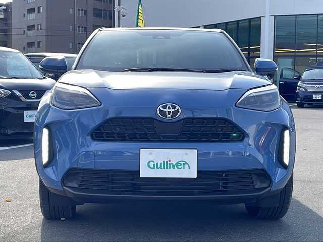 トヨタ ヤリスクロス Z 長野県 2023(令5)年 1万km グレイッシュブルー 禁煙車/8インチディスプレイオーディオ/（Bluetooth/Miracast）/セーフティセンス/・プリクラッシュセーフティ/・レーントレーシングアシスト/・レーダークルーズコントロール/・オートマチックハイビーム/・ロードサインアシスト/・先行車発進告知機能/・セカンダリーコリジョンブレーキ/・インテリジェントクリアランスソナー/バックカメラ/ビルトインETC/ドライブレコーダー機能付デジタルインナーミラー/ハーフレザーシート/運転席パワーシート/前席シートヒーター/革巻きステアリング/ステアリングスイッチ/ステアリングヒーター/電動パーキングブレーキ/ブレーキホールド/LEDヘッドライト/オートライト/スマートキー/Pスタート/電動格納ミラー/純正18インチAW/フロアマット