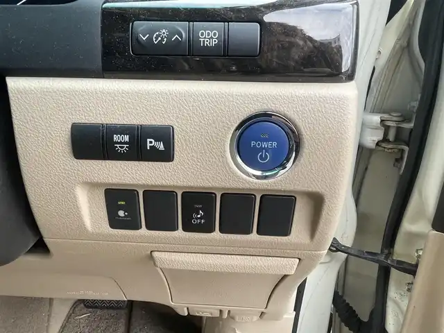 トヨタ アルファードハイブリット X 長野県 2012(平24)年 10.9万km ゴールドパールクリスタルシャイン ALPINEナビ/ALPINEフリップダウンモニター/ＣＤ・ＤＶＤ再生/Bluetooth Audio/バックカメラ/両側パワースライドドア/スマートキー/プッシュスタート/HIDライト/オートライト/革調シートカバー/前後ドライブレコーダー/ETC/コーナーセンサー/クルーズコントロール