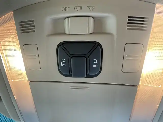 トヨタ アルファードハイブリット X 長野県 2012(平24)年 10.9万km ゴールドパールクリスタルシャイン ALPINEナビ/ALPINEフリップダウンモニター/ＣＤ・ＤＶＤ再生/Bluetooth Audio/バックカメラ/両側パワースライドドア/スマートキー/プッシュスタート/HIDライト/オートライト/革調シートカバー/前後ドライブレコーダー/ETC/コーナーセンサー/クルーズコントロール