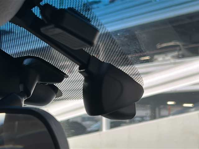 ホンダ フリード G 広島県 2022(令4)年 1.8万km クリスタルブラックパール 禁煙/純正9インチナビ/CD/DVD/DTV/Bluetooth/バックカメラ/両側パワースライドドア/シートヒーター/LEDオートライト/ビルトインETC/前後ドライブレコーダー/ステアリングスイッチ/純正アルミホイール/フロアマット/ドアバイザー/アイドリングストップ/スマートキー/スペアキー/プッシュスタート